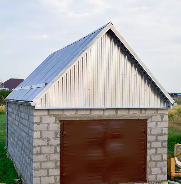 Trusted Garage Roof Repair Company: Keeping Issaquah, WA Properties Sealed and Secure