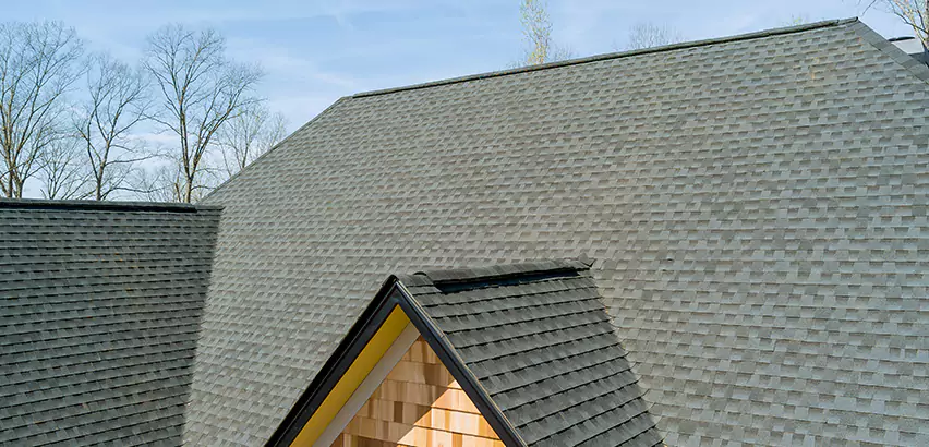Replacing Vinyl Siding With Cedar Shingles in Issaquah