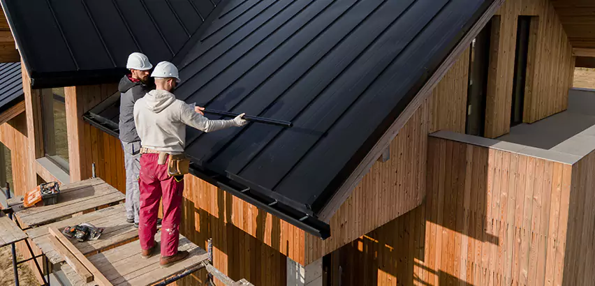 Metal Roof Maintenance in Issaquah