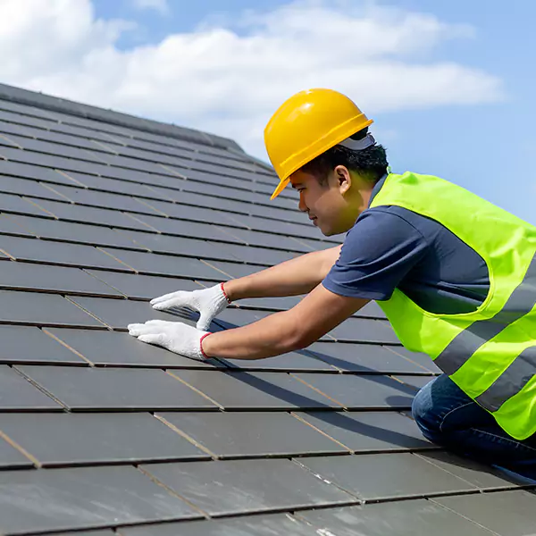 Why Issaquah Homeowners Choose Issaquah Roofing Pro for Standing Seam Metal Roofing Service?